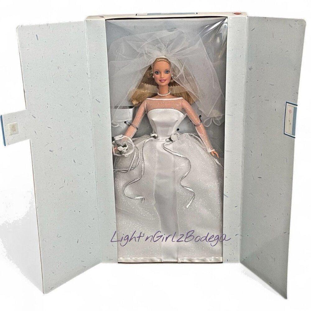 Blushing Bride Barbie Doll 1999 Mattel 26074 - Picture 2 of 13